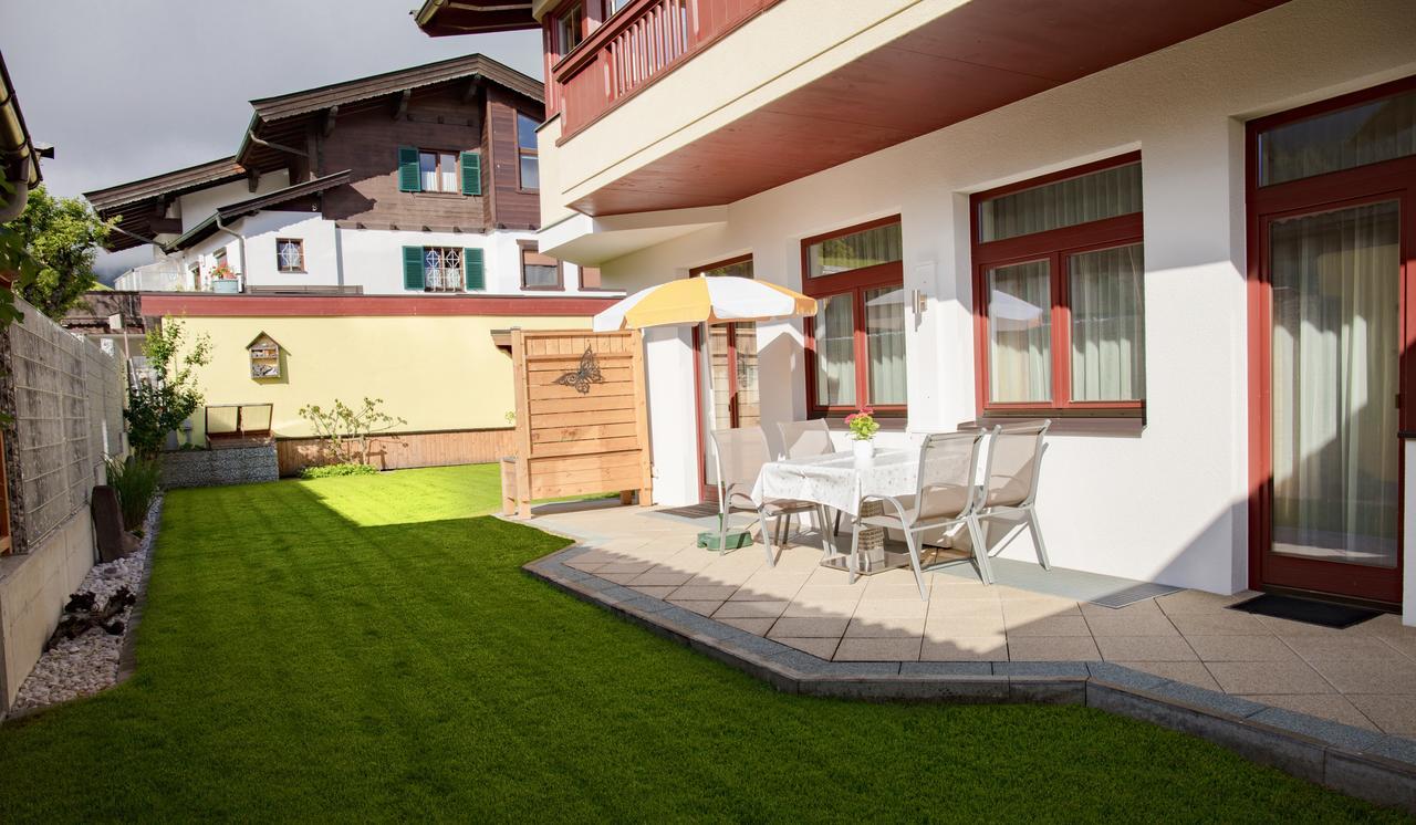 אלמאו Appartements Holiday מראה חיצוני תמונה